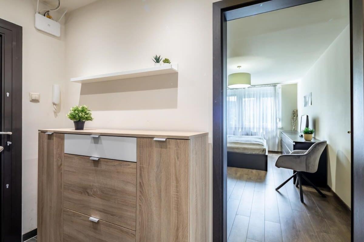 Cozy Quiet Apartment With A Balcony Будапеща Екстериор снимка