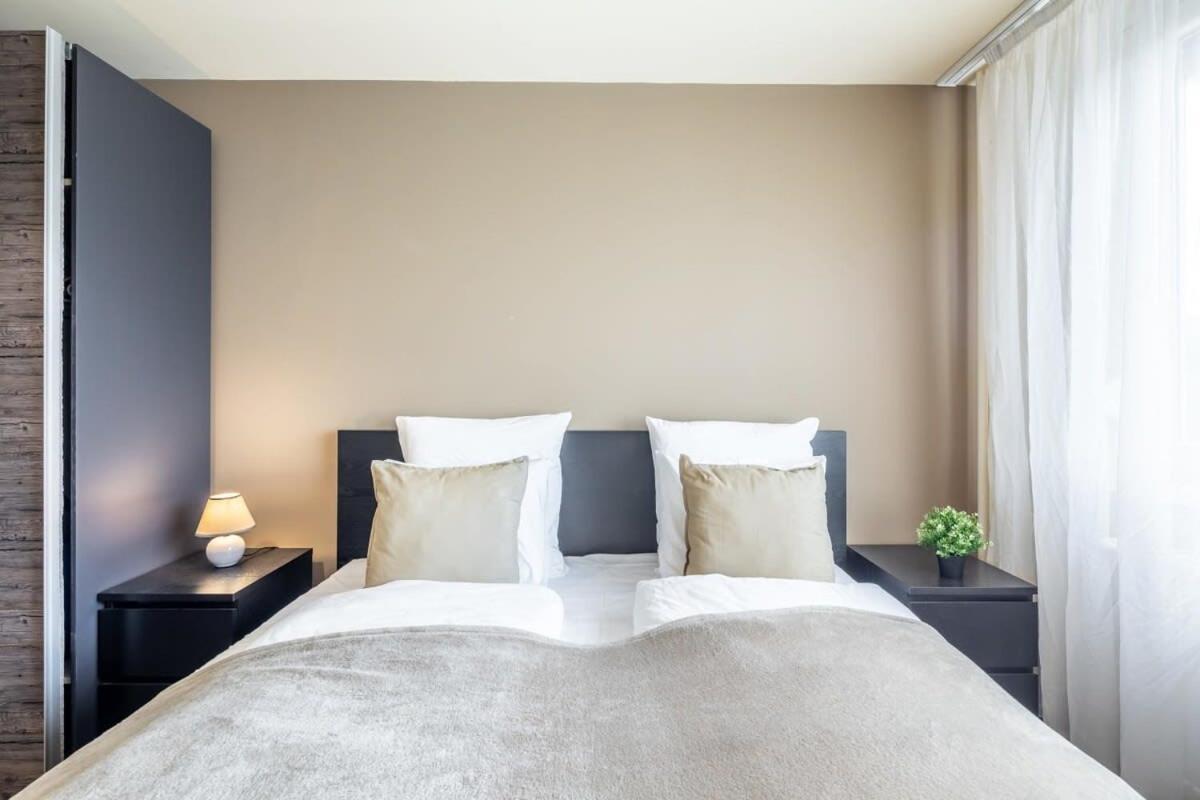 Cozy Quiet Apartment With A Balcony Будапеща Екстериор снимка
